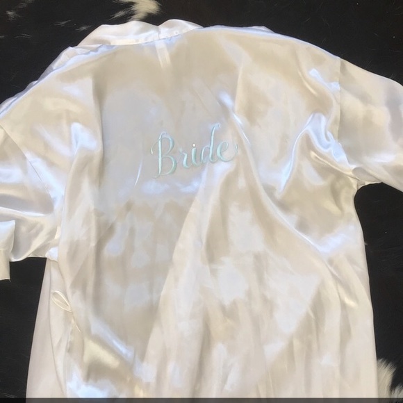 Bride robe - Picture 1 of 1